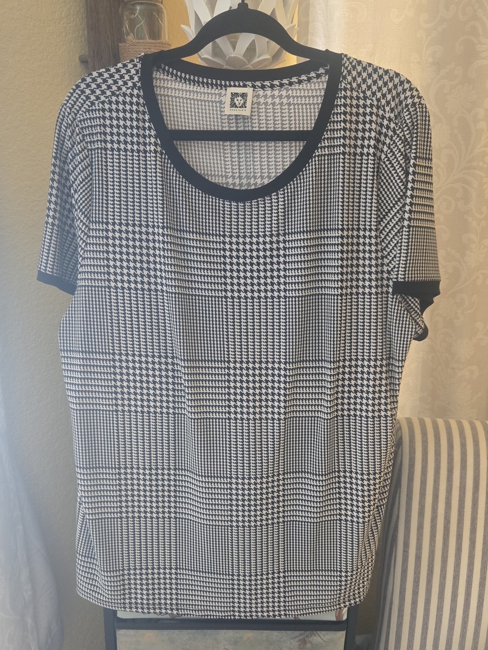 Anne Klein Black and White Houndstooth Shell Top